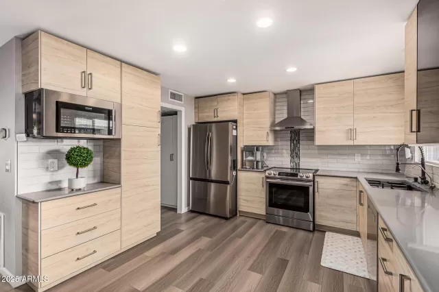 MLS: 6896169 Condo For Sale