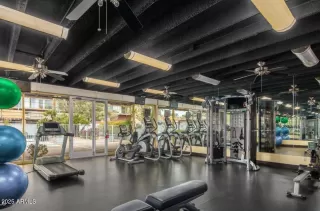 Photo #1: 6896242 Listing