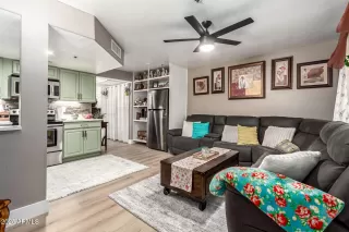Photo #1: 6896298 Listing 