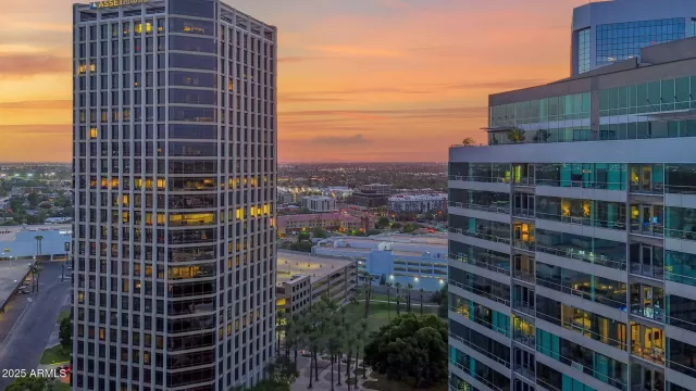 MLS: 6896316 Condo For Sale