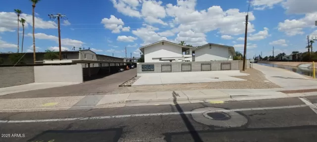 MLS: 6896394 Condo For Sale