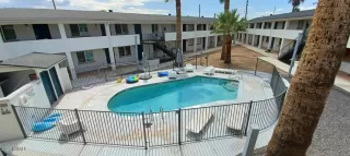 Photo #2: 6896394 Listing