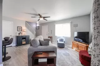 Photo #5: 6896479 Listing 