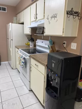 Photo #1: 6896524 Listing 