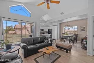 Photo #1: 6896661 Listing