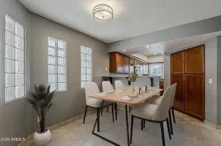 Photo #4: 6896683 Listing 