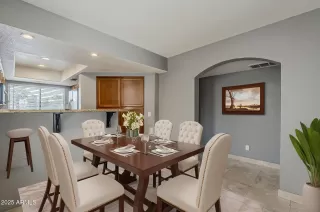 Photo #5: 6896683 Listing 