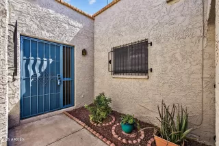 Photo #2: 6896810 Listing