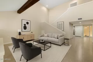 Photo #2: 6897058 Listing