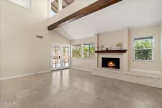 Photo #3: 6897058 Listing