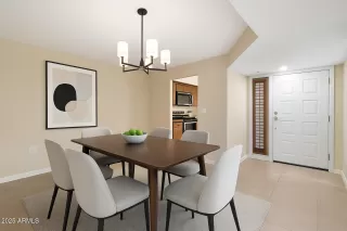 Photo #6: 6897058 Listing