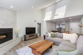 Photo #2: 6897078 Listing