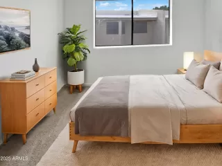 Photo #3: 6897127 Listing