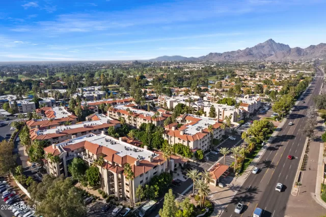 MLS: 6897133 Condo For Sale