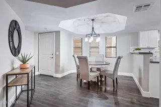 Photo #3: 6897133 Listing 