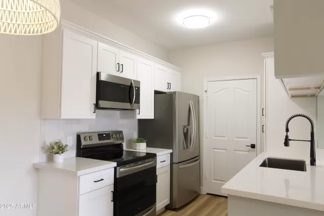 MLS: 6897205 Condo For Sale