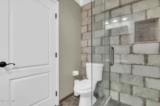 Photo #4: 6897207 Listing 