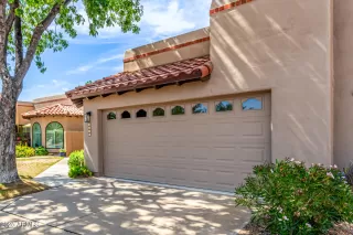 Photo #3: 6897220 Listing