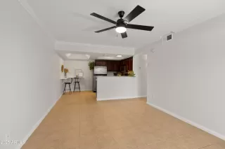 Photo #4: 6897377 Listing