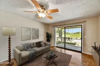 Photo #2: 6897423 Listing