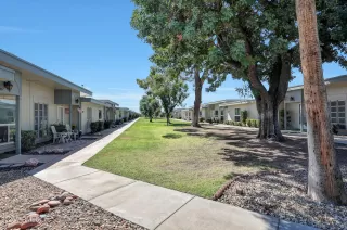 Photo #6: 6897430 Listing