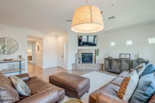 Photo #6: 6897455 Listing