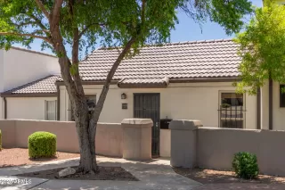 Photo #3: 6897564 Listing