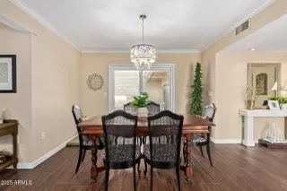 Photo #5: 6897645 Listing