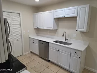 Photo #3: 6897693 Listing