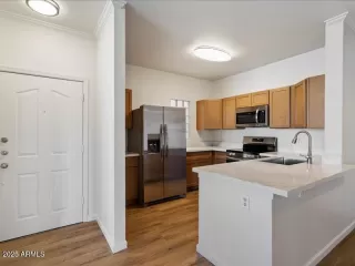 Photo #2: 6897751 Listing 