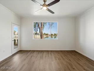 Photo #6: 6897751 Listing 