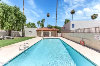 Photo #1: 6897760 Listing