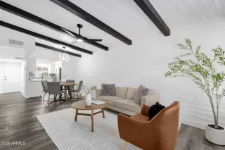 Photo #1: 6897816 Listing 