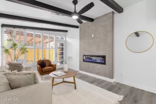 Photo #3: 6897816 Listing 