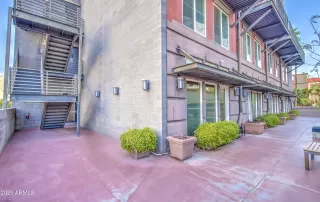 Photo #3: 6897826 Listing