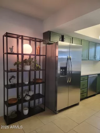 Photo #2: 6897887 Listing