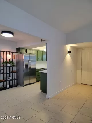 Photo #3: 6897887 Listing