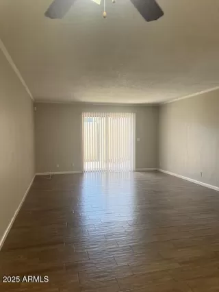 Photo #3: 6897891 Listing