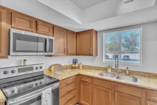 Photo #4: 6897912 Listing 