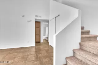 Photo #6: 6897912 Listing 