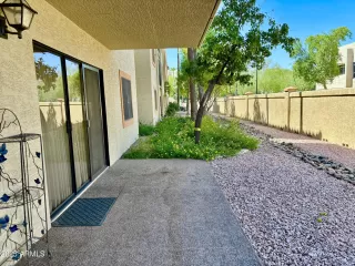 Photo #2: 6898051 Listing