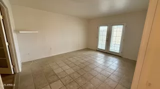 Photo #3: 6898125 Listing