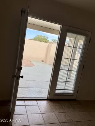 Photo #4: 6898125 Listing