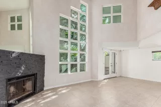 Photo #3: 6898131 Listing