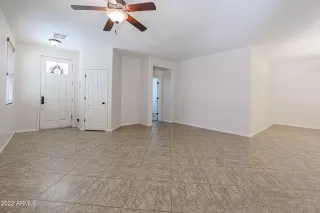 Photo #3: 6898200 Listing