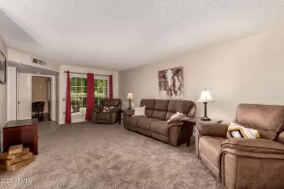 Photo #1: 6898323 Listing