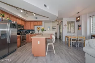 Photo #2: 6898399 Listing 