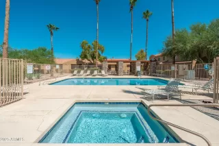 Photo #3: 6898427 Listing