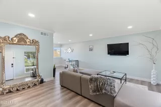 Photo #3: 6898781 Listing 