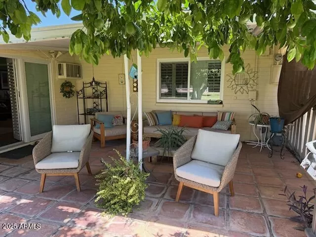 MLS: 6899046 Condo For Sale